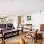 Feriehus La Petite Hugrie *