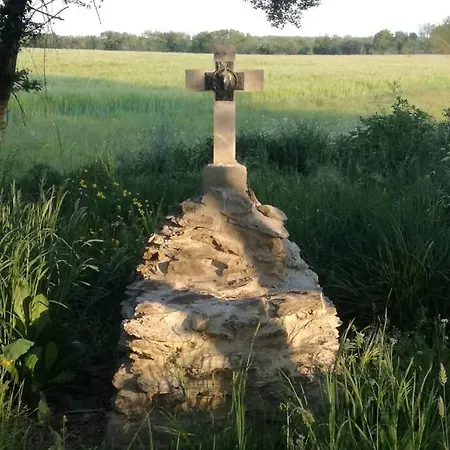 بيت للعطل La Petite Hugrie