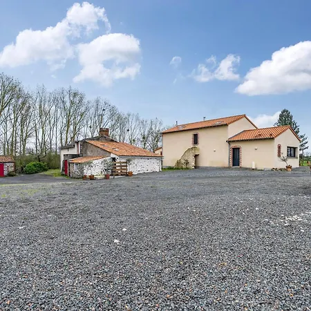 Feriehus La Petite Hugrie